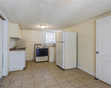 113 W Hanlon Street - Photo Thumbnail 2