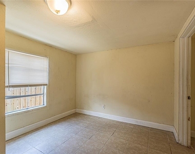 113 W Hanlon Street - Photo Thumbnail 7