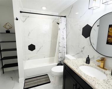 1414 E Harding Street - Photo Thumbnail 24