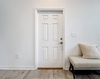 3077 Ella Way - Photo Thumbnail 3