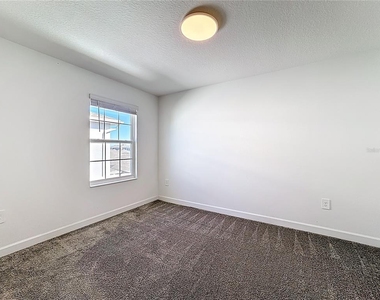 3077 Ella Way - Photo Thumbnail 13