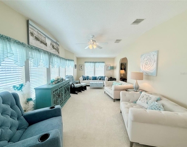 8713 E 28th Avenue - Photo Thumbnail 5