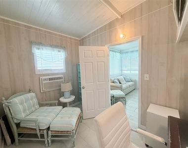 8713 E 28th Avenue - Photo Thumbnail 23