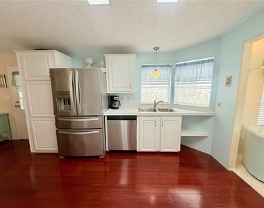 8713 E 28th Avenue - Photo Thumbnail 11