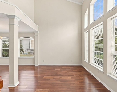 537 Teton Street - Photo Thumbnail 6