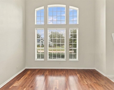 537 Teton Street - Photo Thumbnail 8