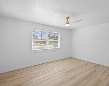 263 Williams Avenue - Photo Thumbnail 6
