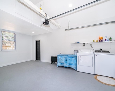 263 Williams Avenue - Photo Thumbnail 17