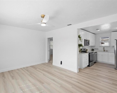 263 Williams Avenue - Photo Thumbnail 4