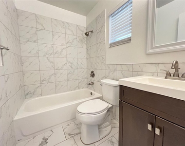 1607 Baltimore Avenue - Photo Thumbnail 7