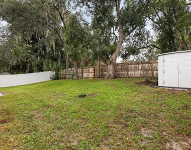 747 Monroe Harbor Place - Photo Thumbnail 26
