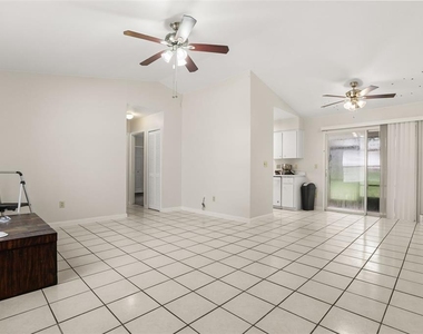 747 Monroe Harbor Place - Photo Thumbnail 3