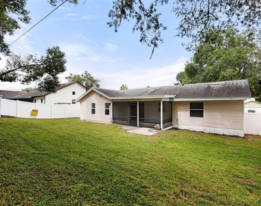 747 Monroe Harbor Place - Photo Thumbnail 25