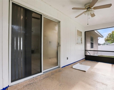 747 Monroe Harbor Place - Photo Thumbnail 21