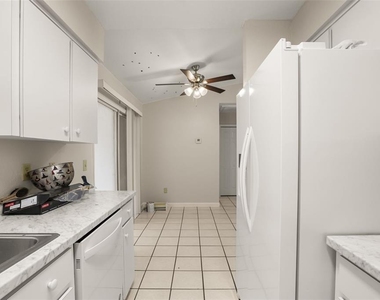 747 Monroe Harbor Place - Photo Thumbnail 9