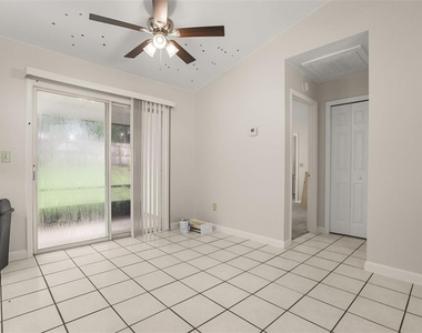 747 Monroe Harbor Place - Photo Thumbnail 4