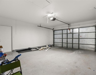 747 Monroe Harbor Place - Photo Thumbnail 20