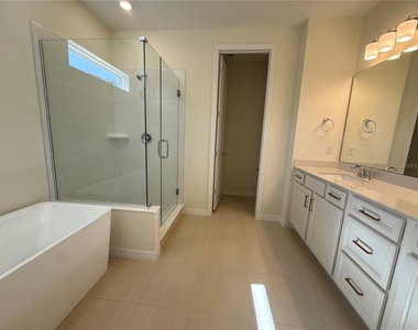 16645 Lone Oak Circle - Photo Thumbnail 28
