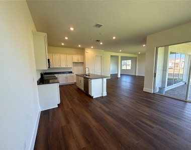 16645 Lone Oak Circle - Photo Thumbnail 6