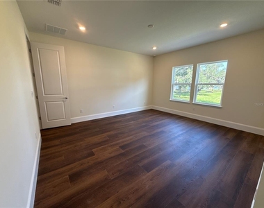 16645 Lone Oak Circle - Photo Thumbnail 22