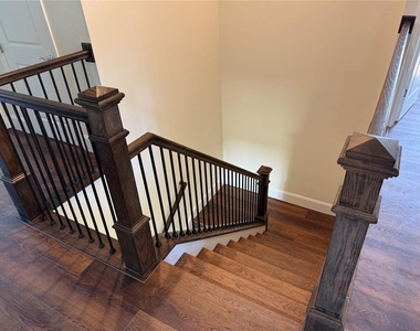 16645 Lone Oak Circle - Photo Thumbnail 4