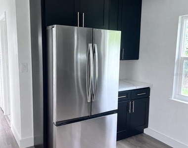 3710 Catalina Drive - Photo Thumbnail 4