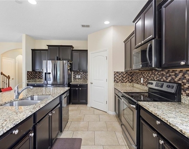 2136 J Lawson Boulevard - Photo Thumbnail 10