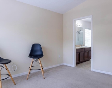 6438 S Goldenrod Road - Photo Thumbnail 14