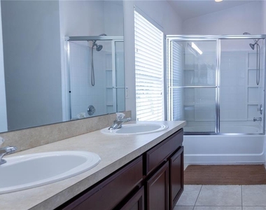6438 S Goldenrod Road - Photo Thumbnail 16