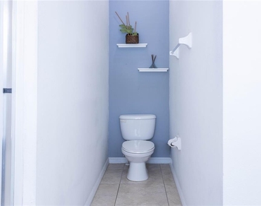 6438 S Goldenrod Road - Photo Thumbnail 22