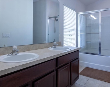 6438 S Goldenrod Road - Photo Thumbnail 17