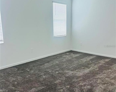 4173 Jespersen Street - Photo Thumbnail 7
