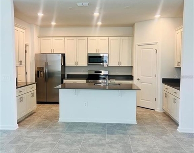 4173 Jespersen Street - Photo Thumbnail 3
