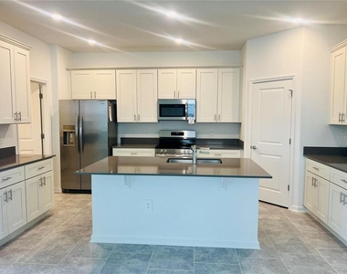 4173 Jespersen Street - Photo Thumbnail 2