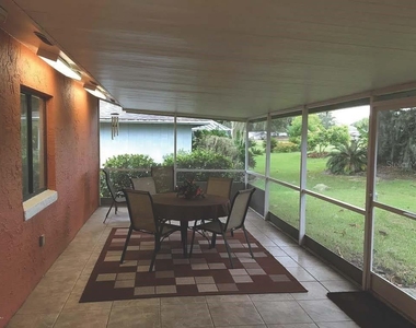 4825 Squires Drive - Photo Thumbnail 8