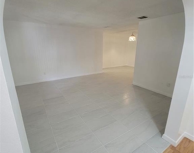 4825 Squires Drive - Photo Thumbnail 2