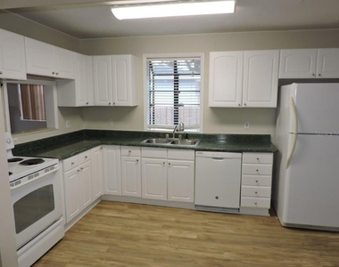 2811 Elizabeth Avenue - Photo Thumbnail 8