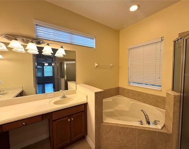 11773 Bella Milano Court - Photo Thumbnail 22