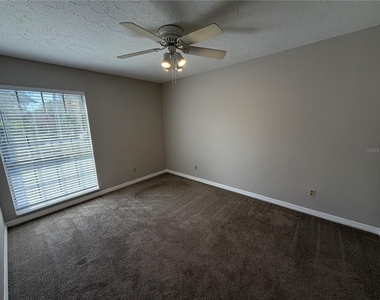 345 Wymore Road - Photo Thumbnail 8