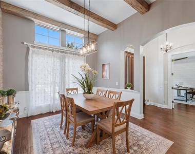11438 Claymont Circle - Photo Thumbnail 7