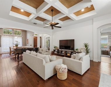 11438 Claymont Circle - Photo Thumbnail 4