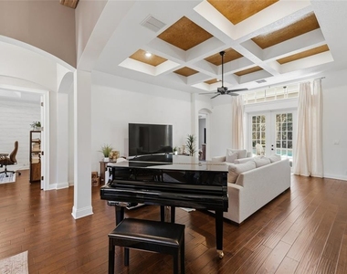 11438 Claymont Circle - Photo Thumbnail 3