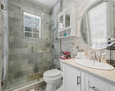 11438 Claymont Circle - Photo Thumbnail 20