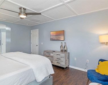 817 Highgate Park Boulevard - Photo Thumbnail 2