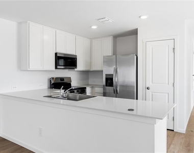 5549 Pimenta Court - Photo Thumbnail 4