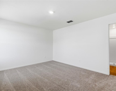 5549 Pimenta Court - Photo Thumbnail 6