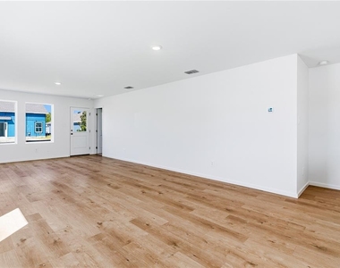 5549 Pimenta Court - Photo Thumbnail 1