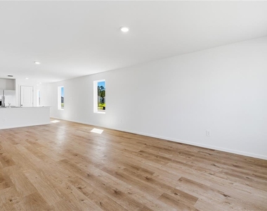 5549 Pimenta Court - Photo Thumbnail 14