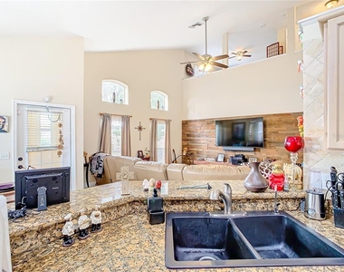6602 Imperial Oak Lane - Photo Thumbnail 27