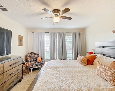 6602 Imperial Oak Lane - Photo Thumbnail 51